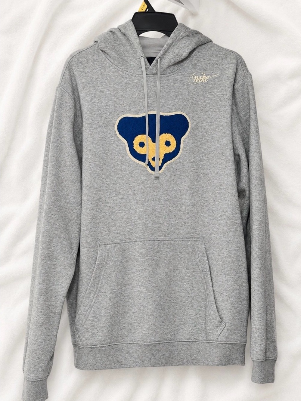 Nike Chicago Cubs Cooperstown Collection pullover hoodie in heather gray, men’s